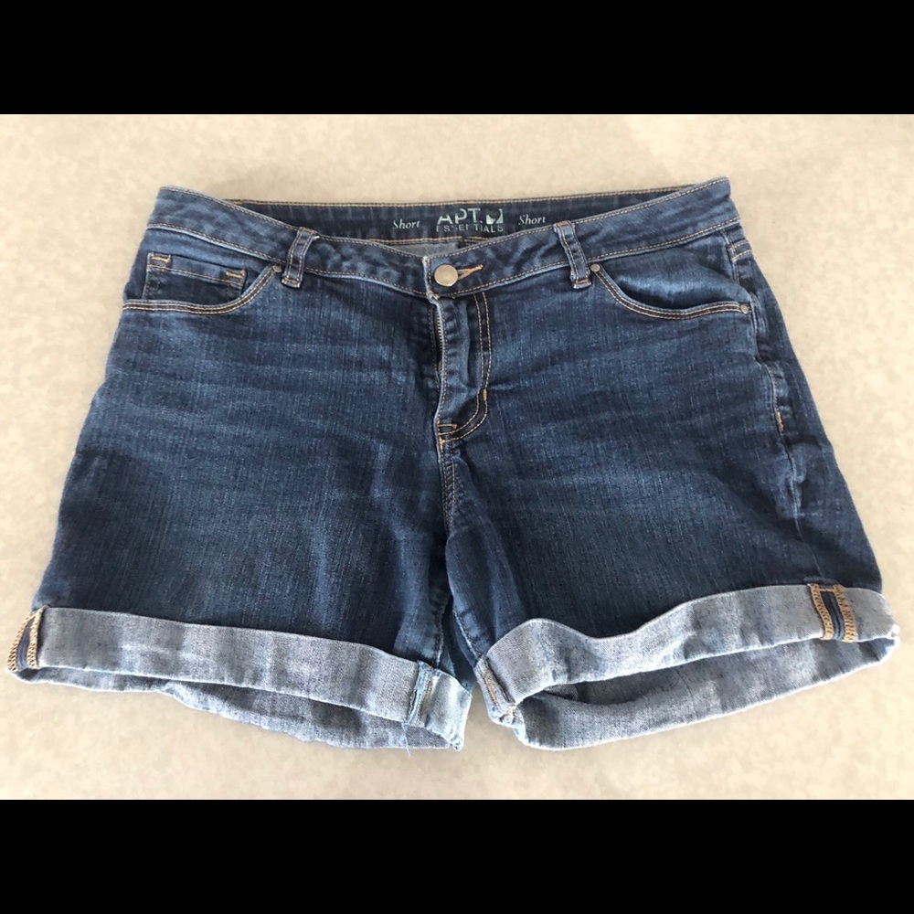 dark wash jean shorts